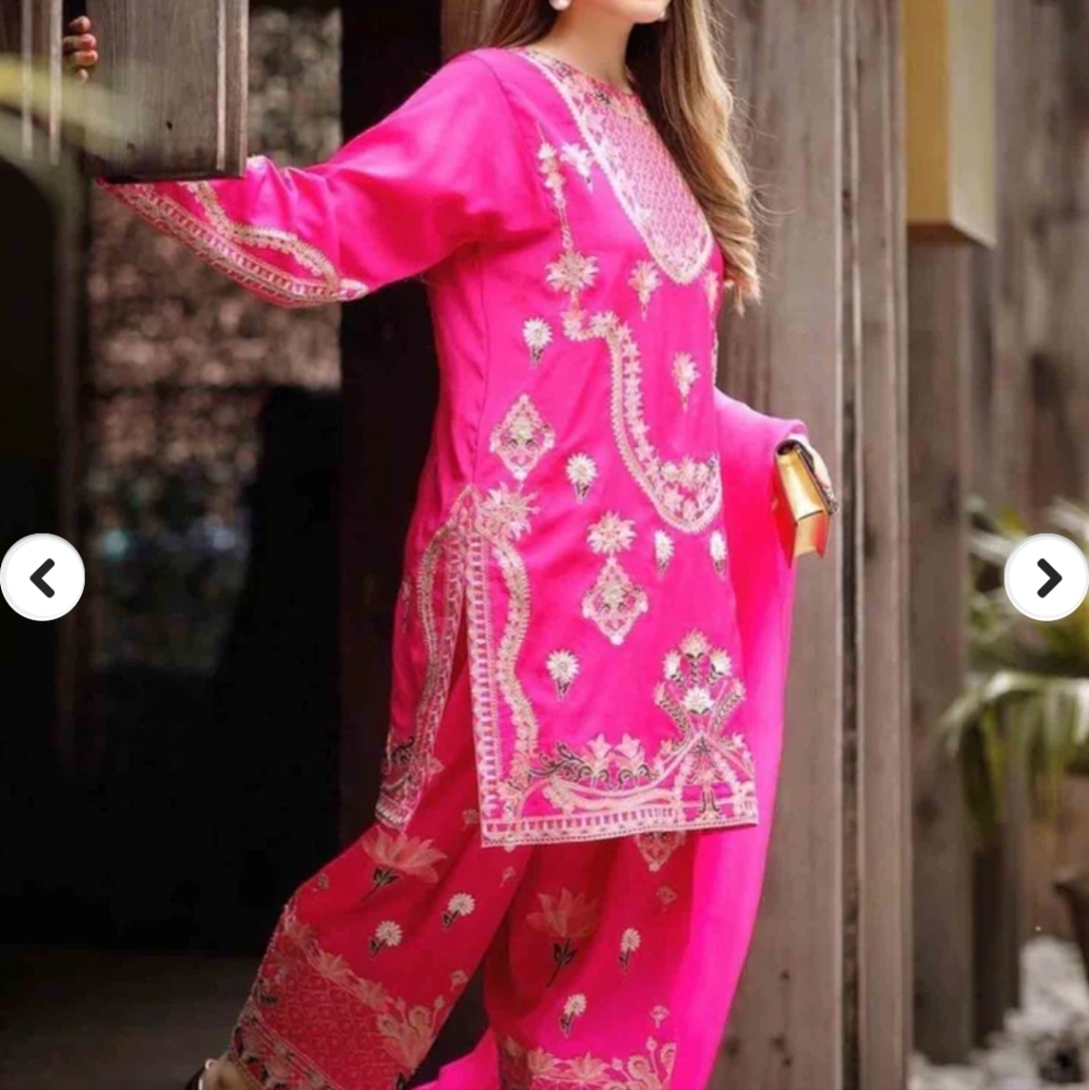 Pakistani Indian Designer Suit - image 5